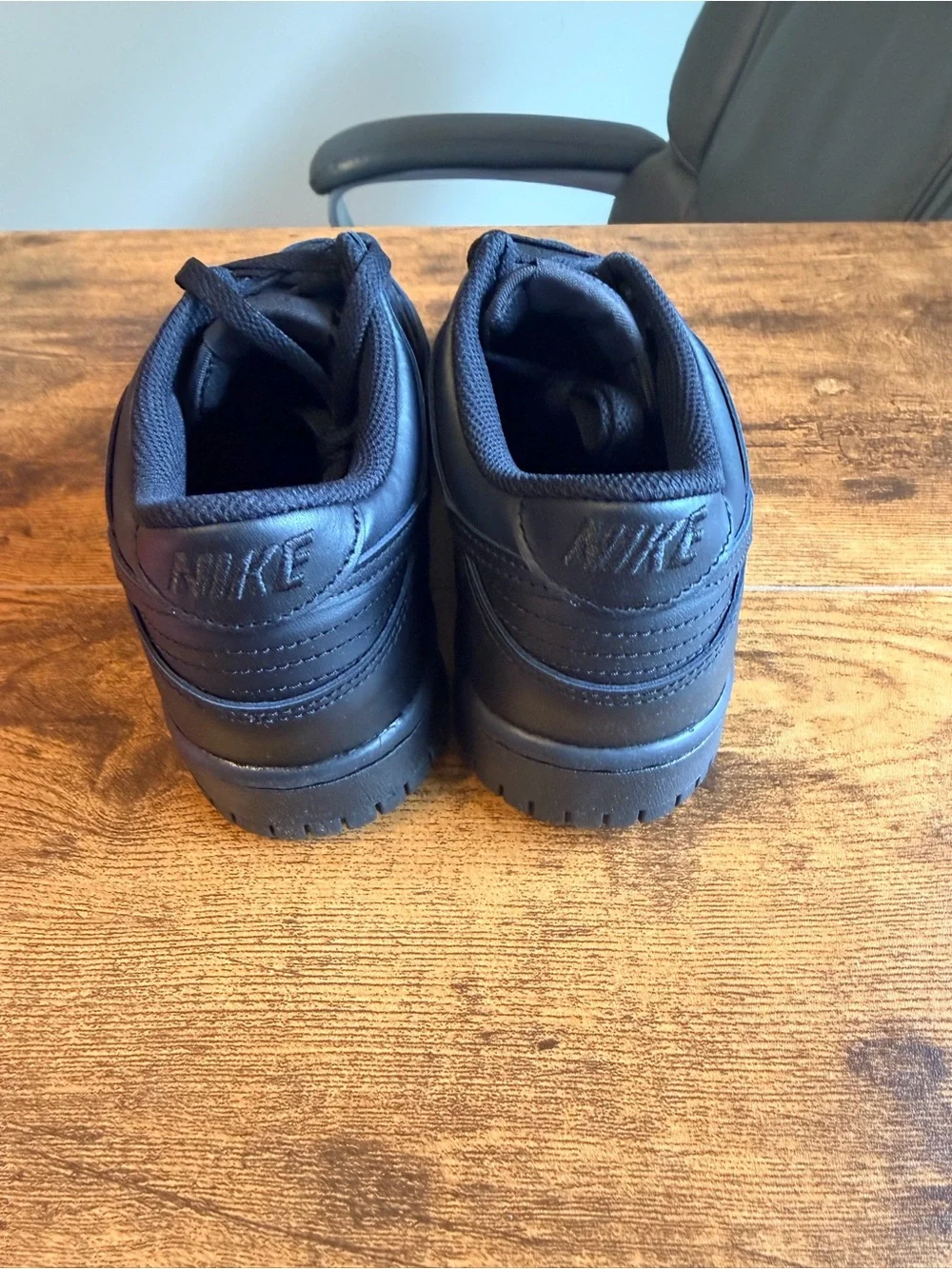 Men’s Nike Dunk Low Low-Top Sneakers 6.5Y/8W